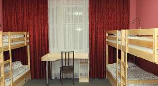 Гостиница Парк хостел Новосибирск Кровать в общем номере смешанного типа с 16 кроватями-5
