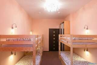 Гостиница Парк хостел Новосибирск Кровать в общем женском номере с 6 кроватями-3